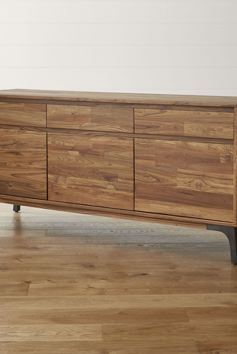 CRATE & BARREL - Buffet Lakin