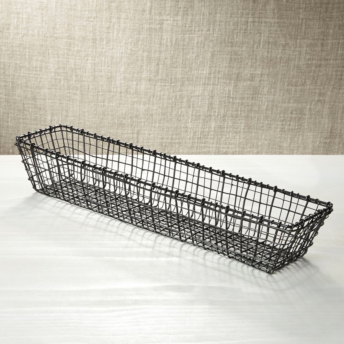 CRATE & BARREL - Canasta Rectangular Bendt