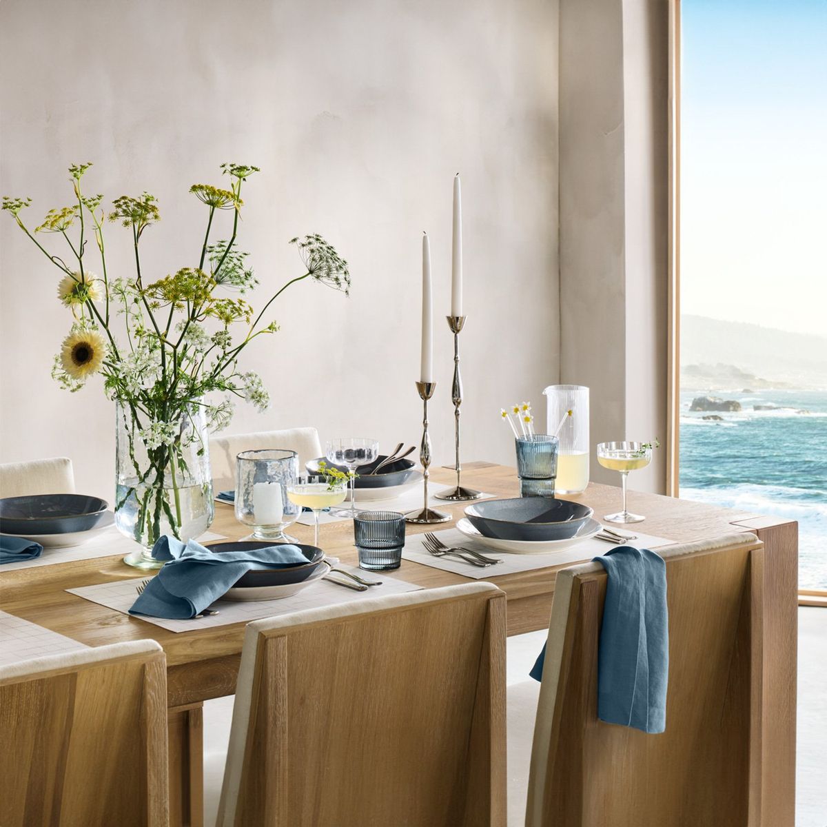 CRATE & BARREL - Set 5 Tallo Gerbera Daisy Crate & Barrel