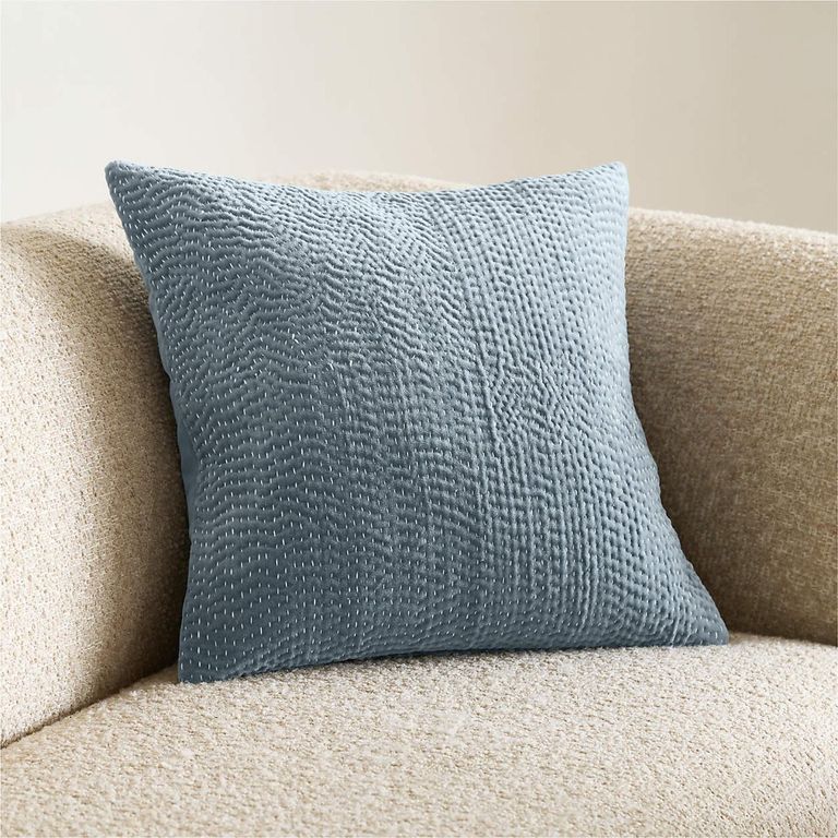 CRATE & BARREL Funda Cojin Sashiko azul 50cm