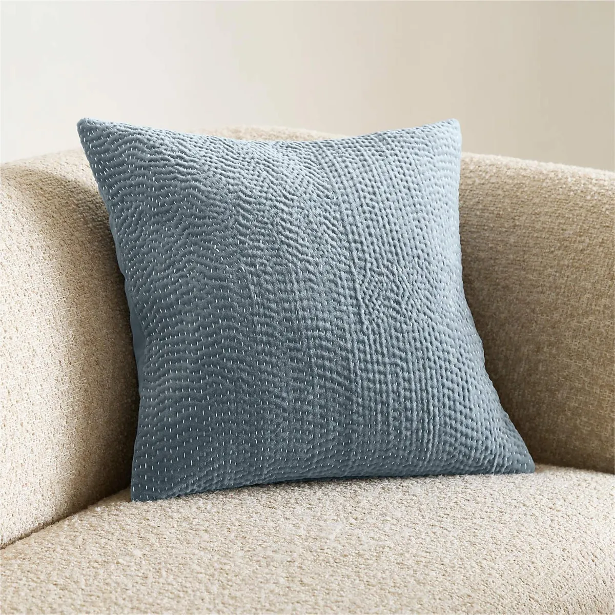 CRATE & BARREL - Funda Cojin Sashiko azul 50cm
