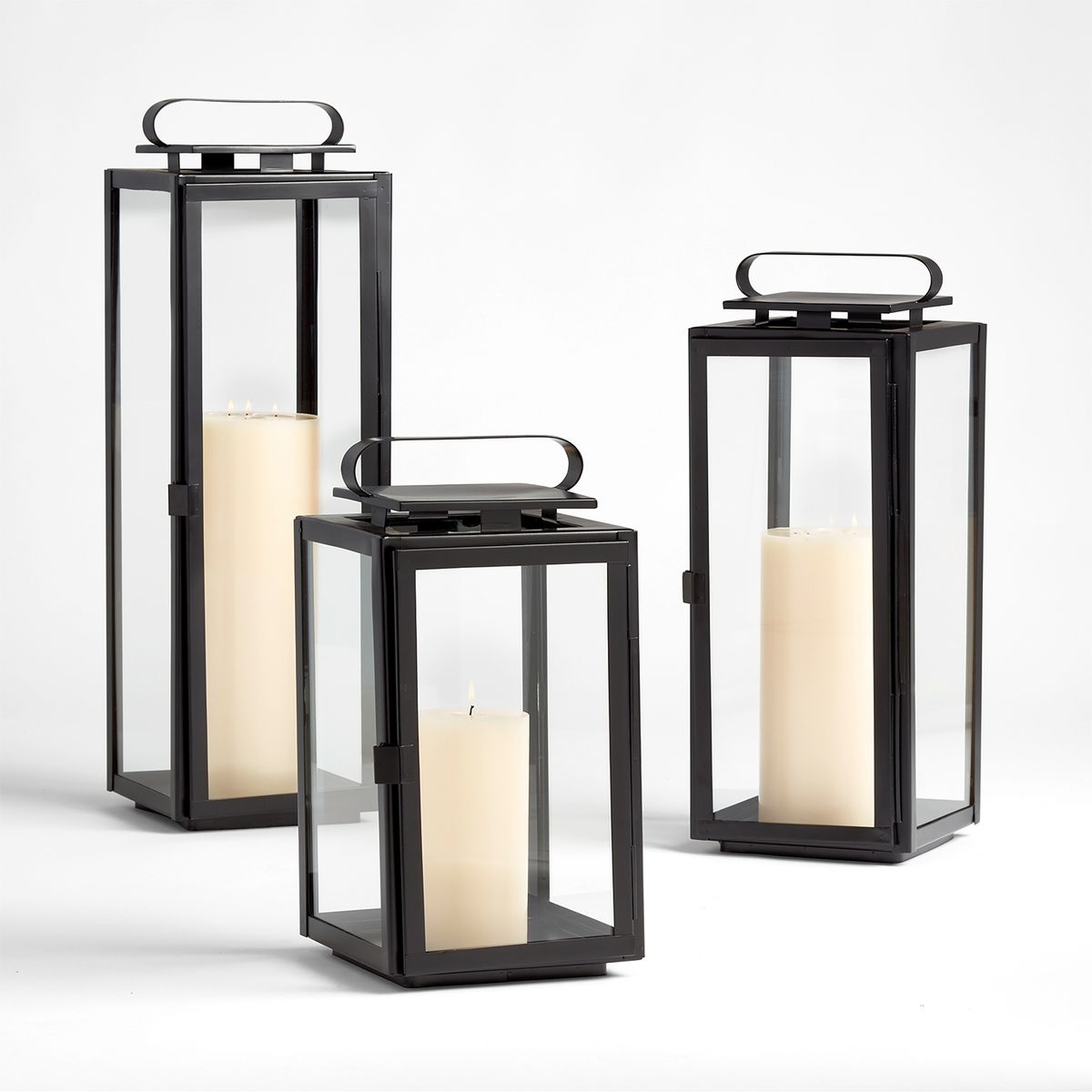 CRATE & BARREL - Farol Walker Negro Crate&Barrel