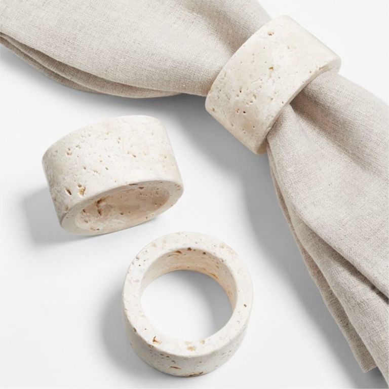 CRATE & BARREL Aro Servilleta Travertino