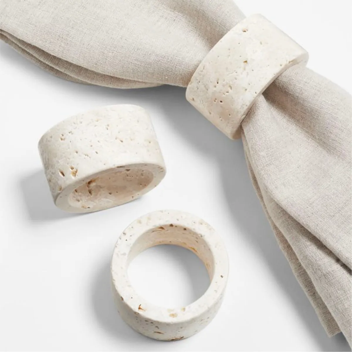 CRATE & BARREL - Aro Servilleta Travertino Crate & Barrel