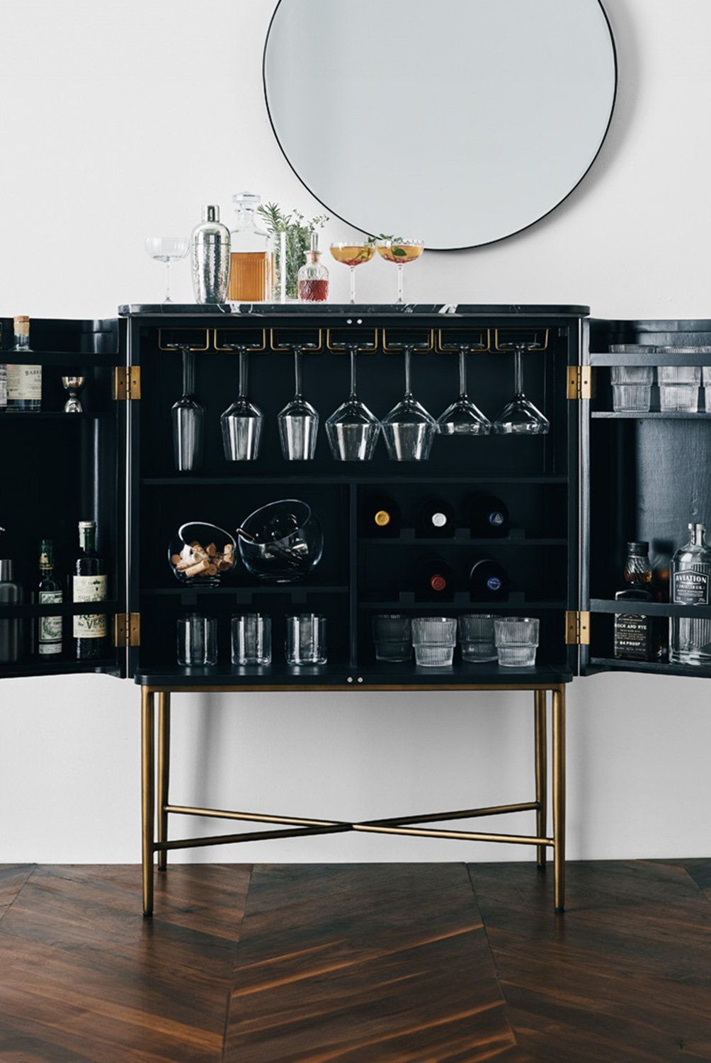 CRATE & BARREL - Bar Fayette Negro Acanalado Crate & Barrel