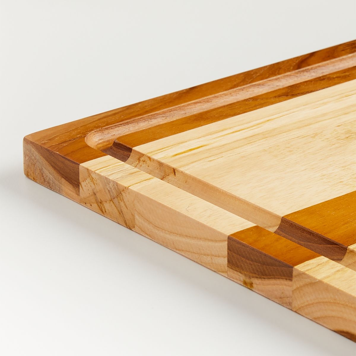 CRATE & BARREL - Tabla De Cortar Teca 51X38 Cm Crate & Barrel