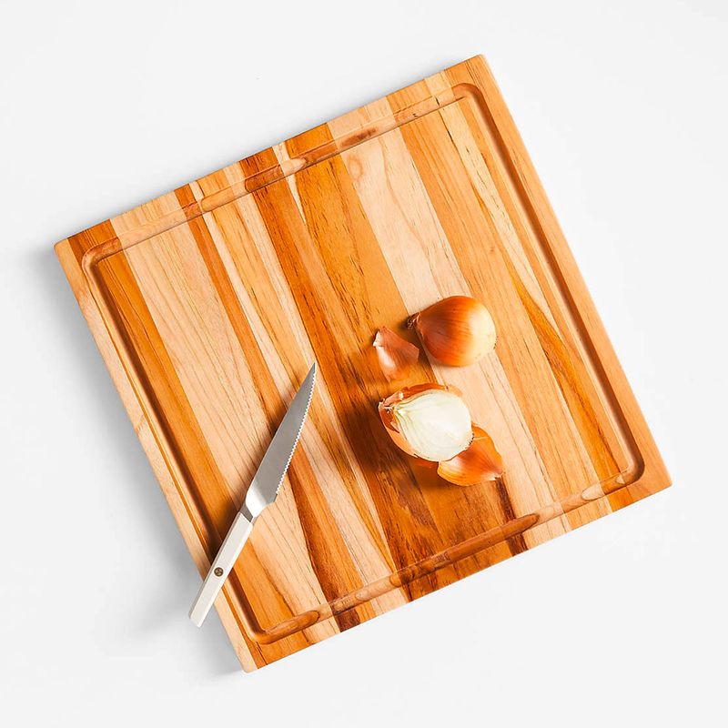CRATE & BARREL - Tabla De Cortar Madera Teca 41X41 Cm Crate & Barrel