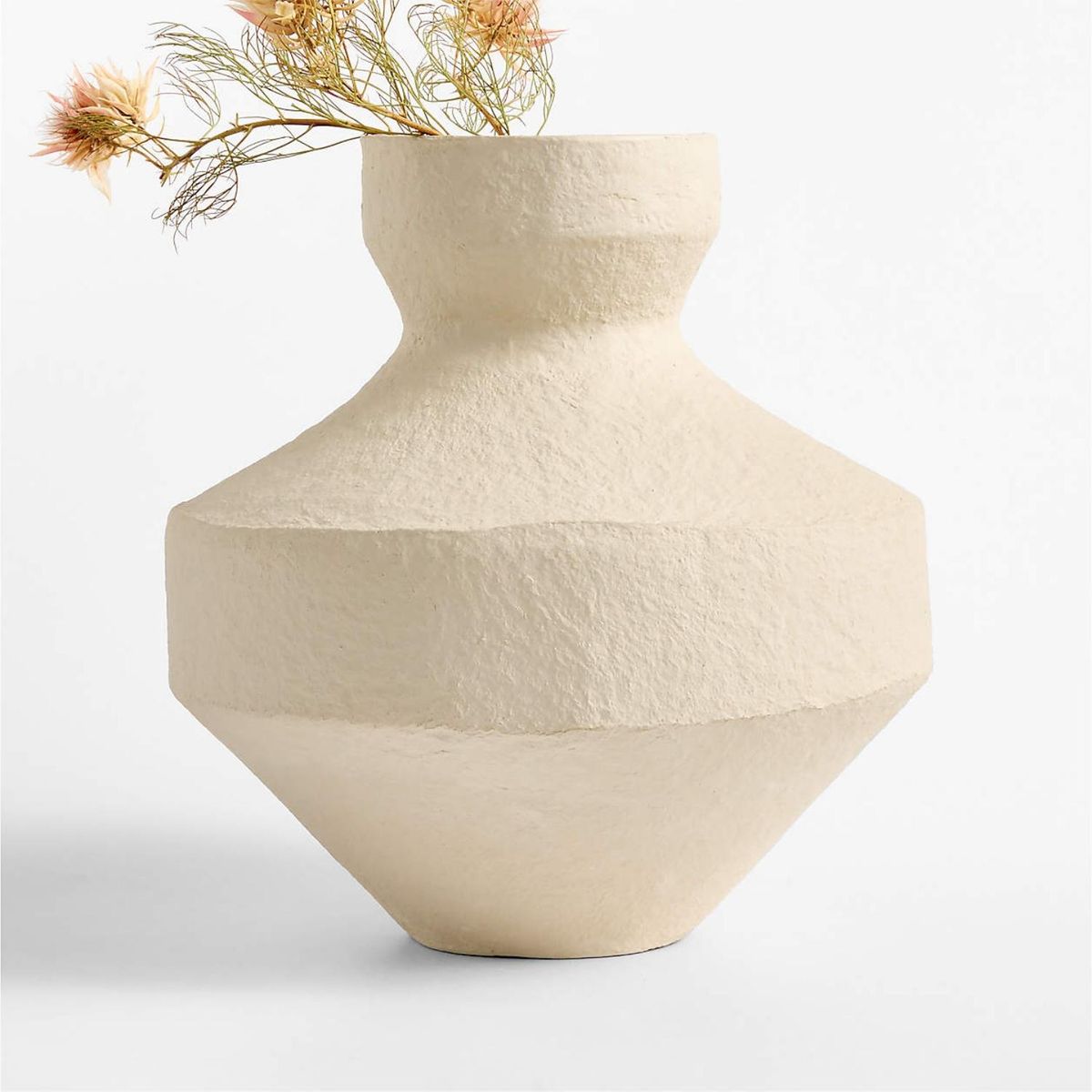 CRATE & BARREL - Jarron Marla papel mache 36 cm