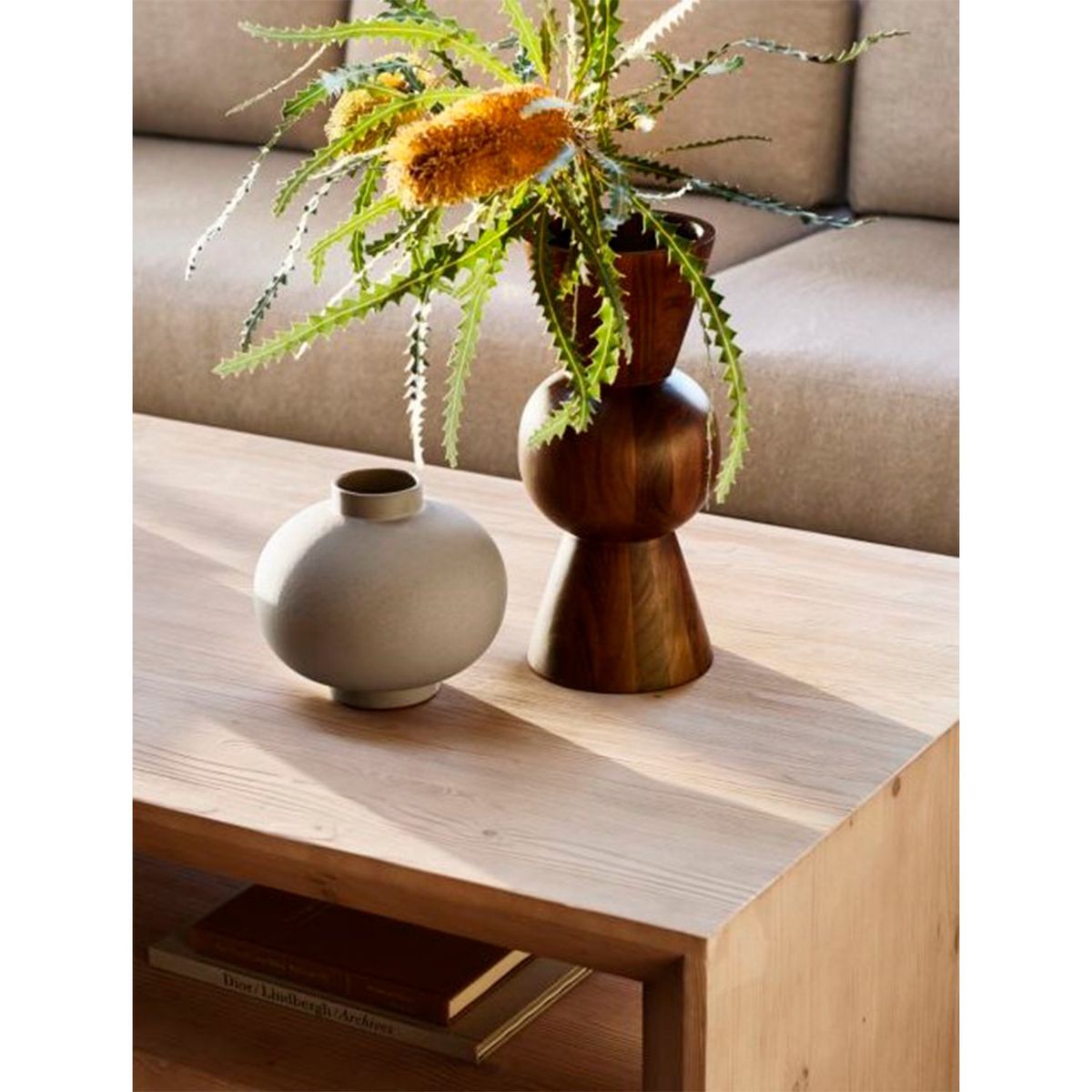 CRATE & BARREL - Mesa De Centro Vernon Natural 142Cm Crate & Barrel
