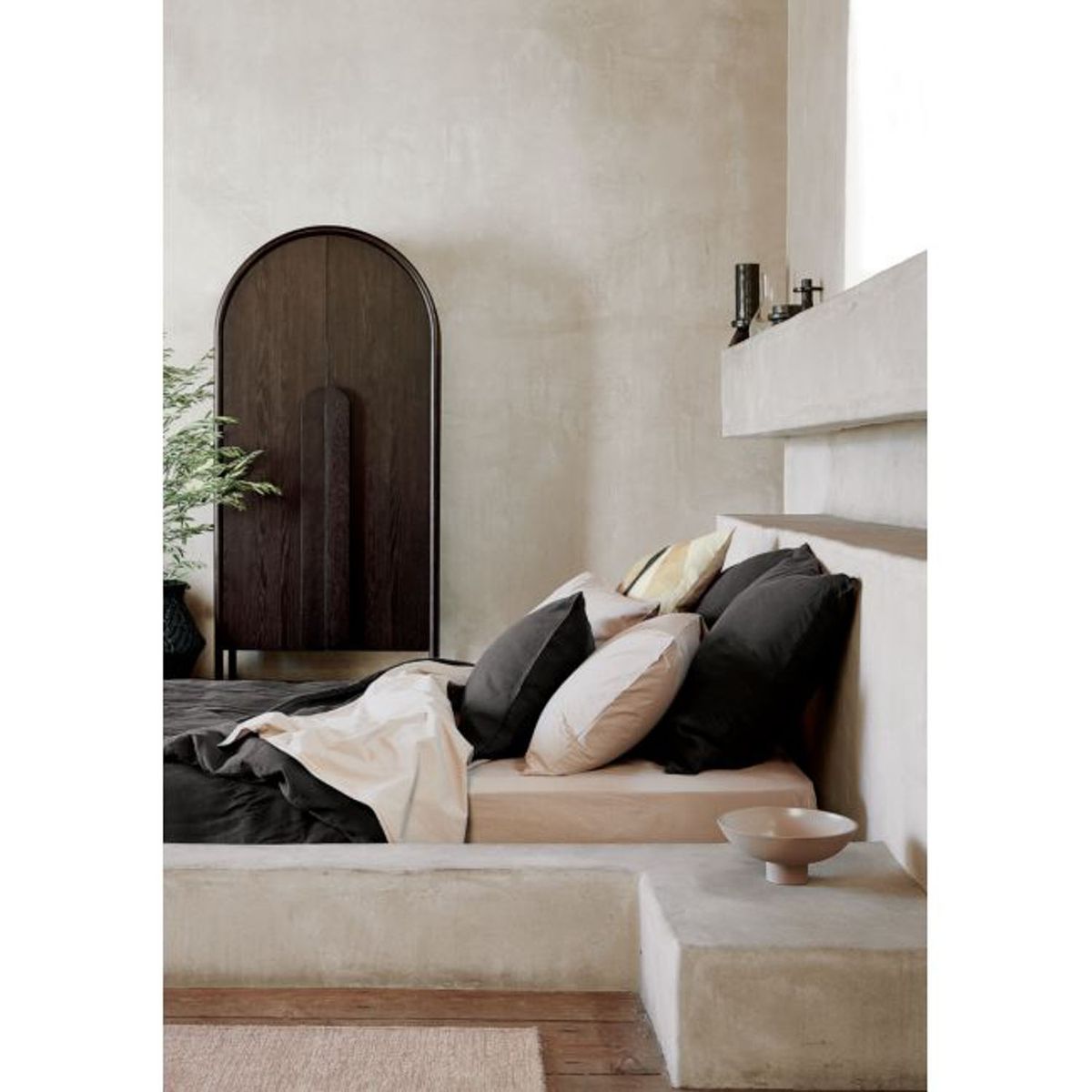 CRATE & BARREL - Estante Annie Charcoal Crate & Barrel