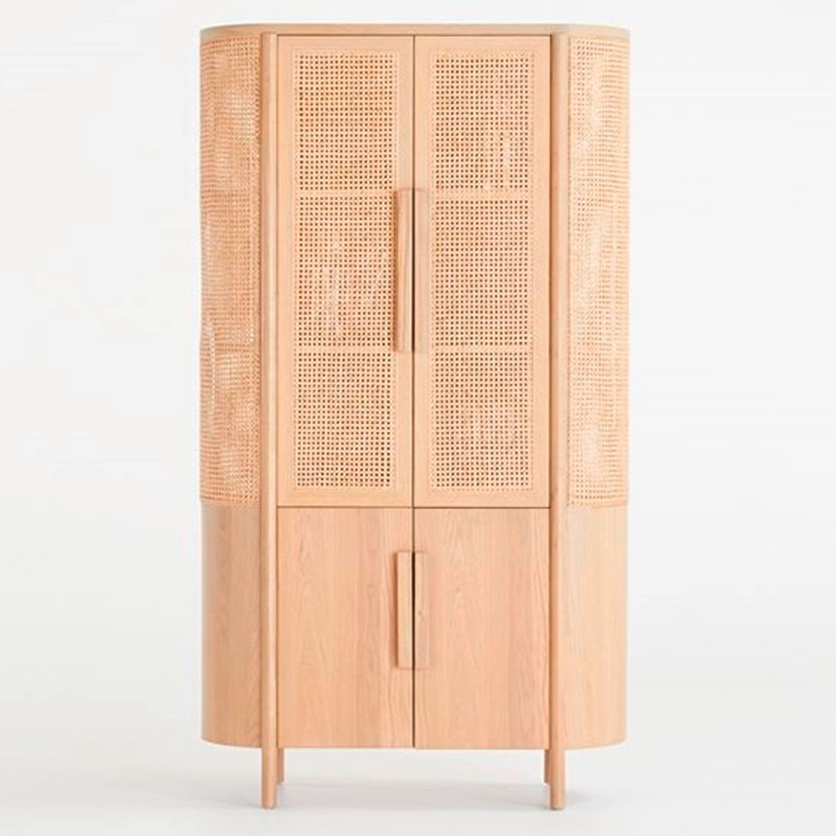 CRATE & BARREL - Estante Caned Natural Crate & Barrel