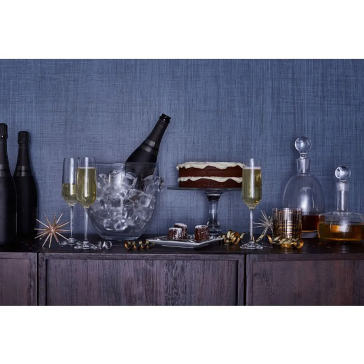 CRATE & BARREL - Copa Champagne Tour Crate & Barrel