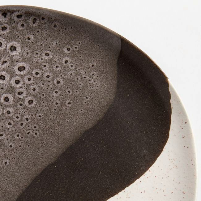 CRATE & BARREL - Plato De Ensalada Stella Negro Crate & Barrel