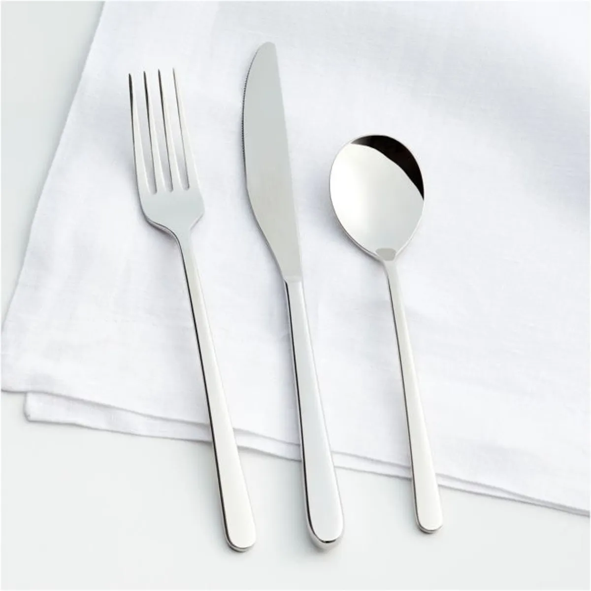 CRATE & BARREL - Set 3 Cubiertos Espejo Artesanal Crate & Barrel