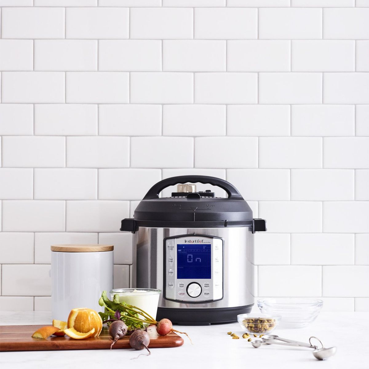 CRATE & BARREL - Tabla de Picar Mateo Pequeña Crate & Barrel