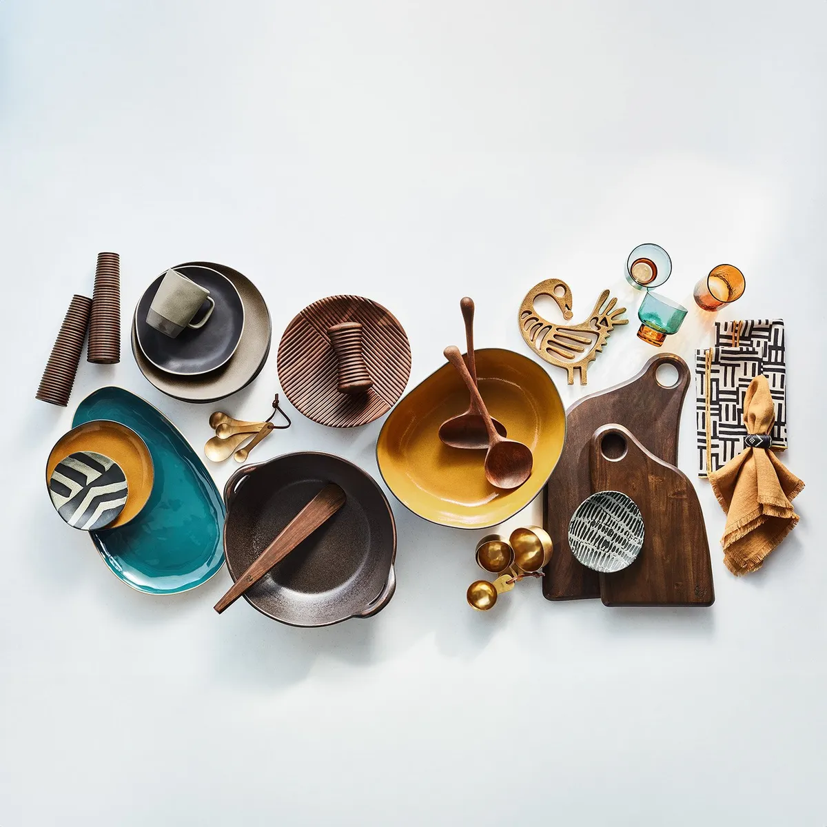 CRATE & BARREL - Platos Aperitivo Terracota En B Y N Crate & Barrel