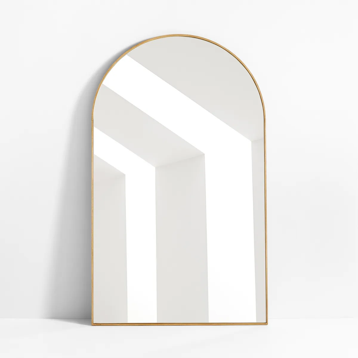 CRATE & BARREL - Espejo Edge Con Arco Y Marco Madera Roble 203X122 Cm Crate & Barrel