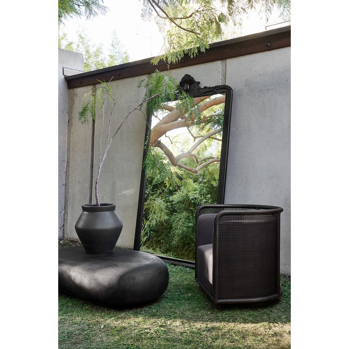 CRATE & BARREL - Mesa Centro Pebble Charcoal Leanne Crate & Barrel