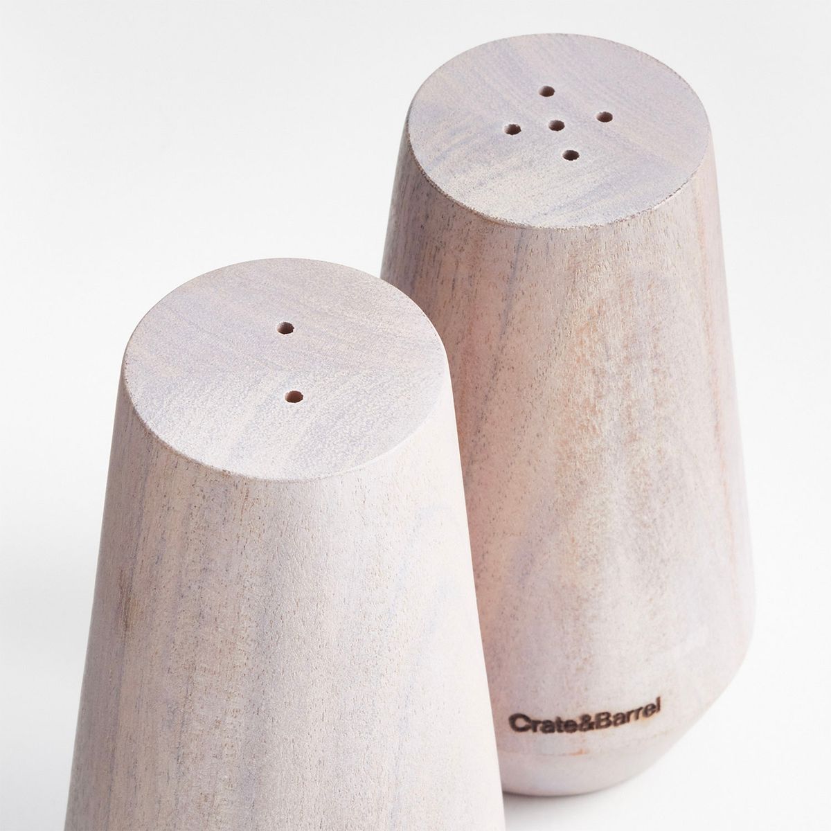 CRATE & BARREL - Juego de Salero y Pimentero Ethan White de Madera