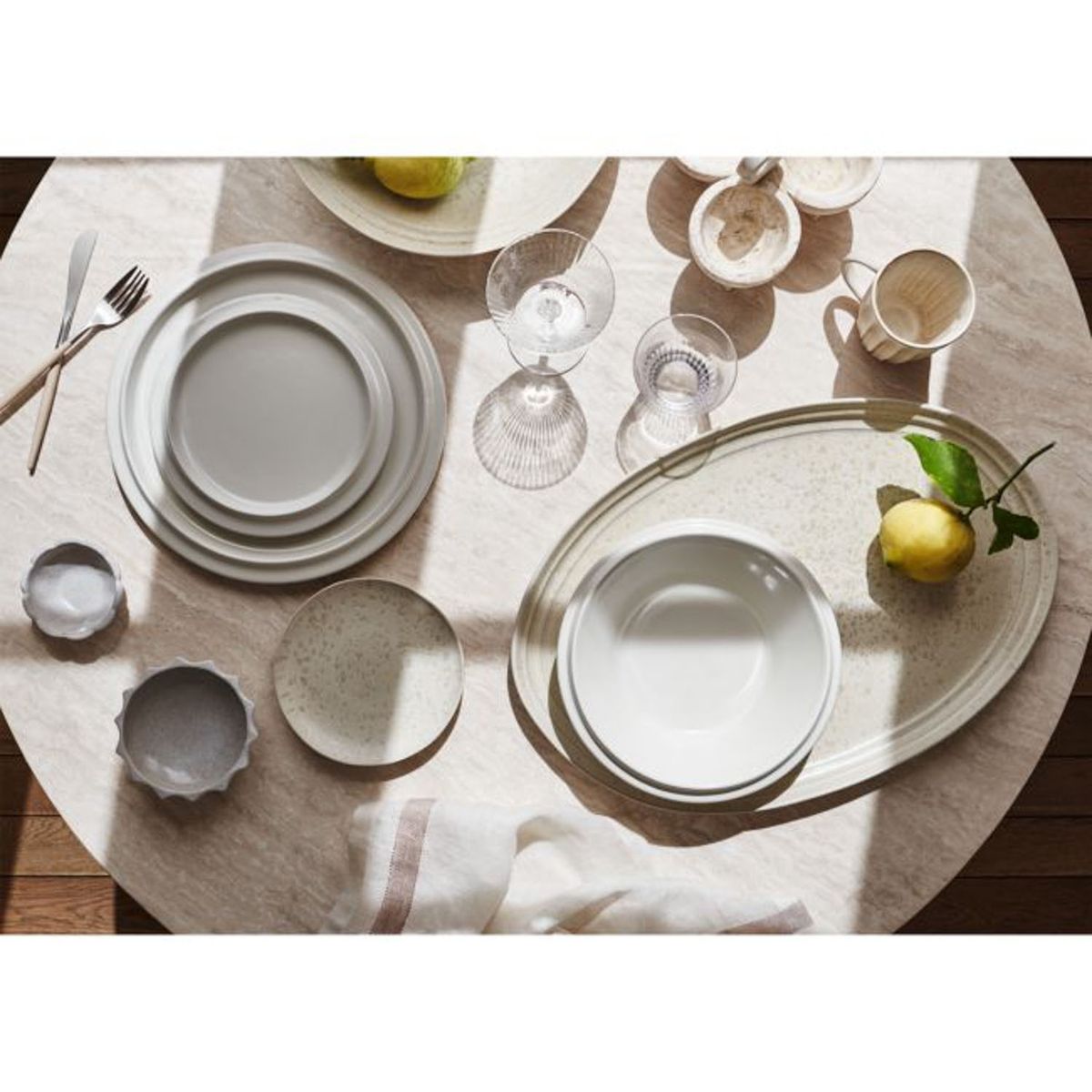 CRATE & BARREL - Mug Pile Parfaite Crate & Barrel