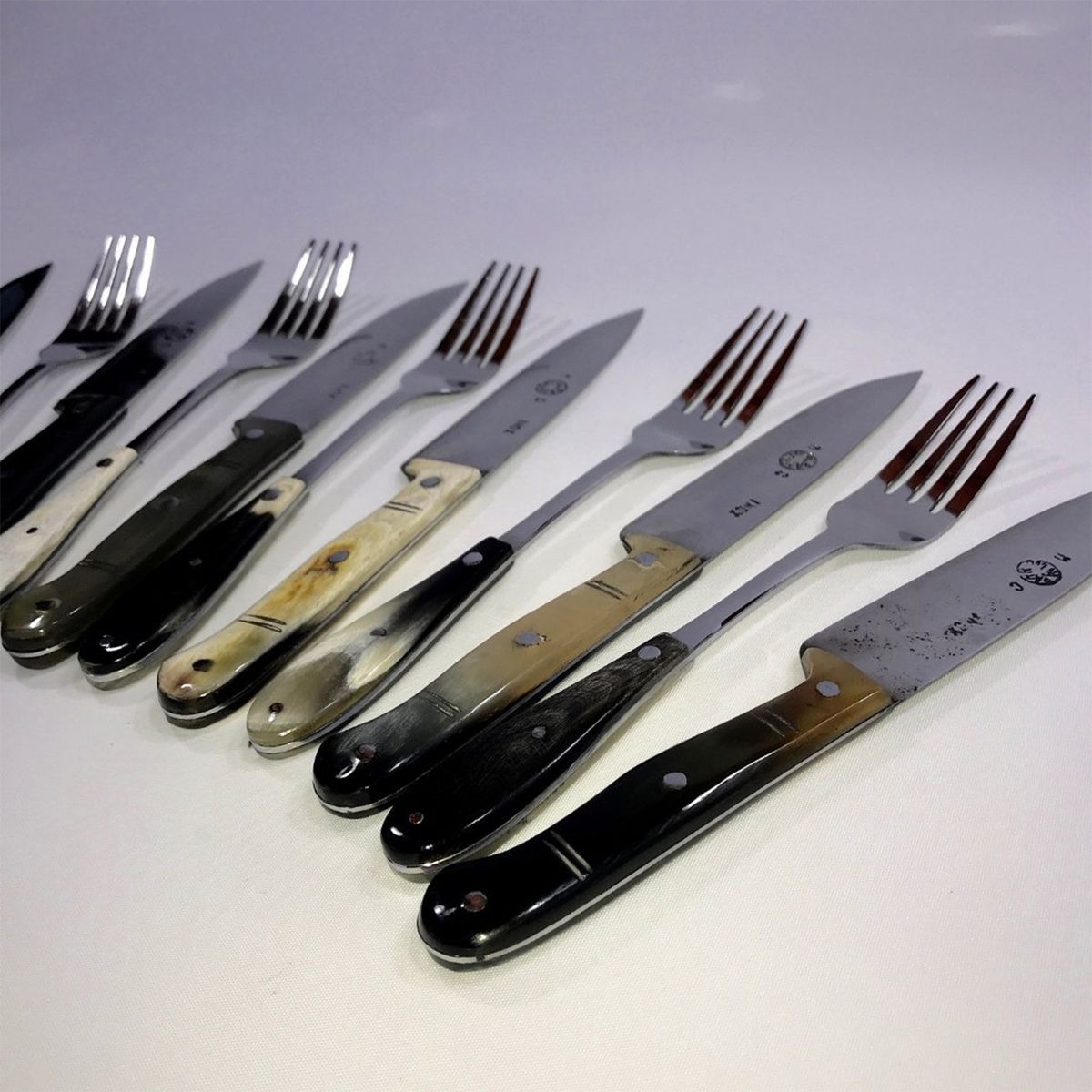 HERENCIA COLCHAGUA - Cubiertos Parrilleros Parroninos