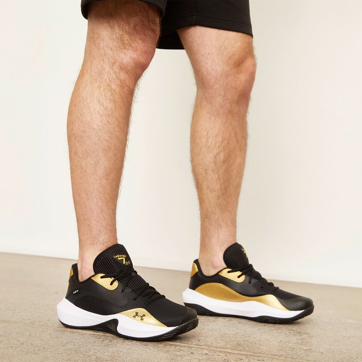 UNDER ARMOUR - Lockdown 7 Low Zapatilla Básquetbol Hombre Negro Under Armour