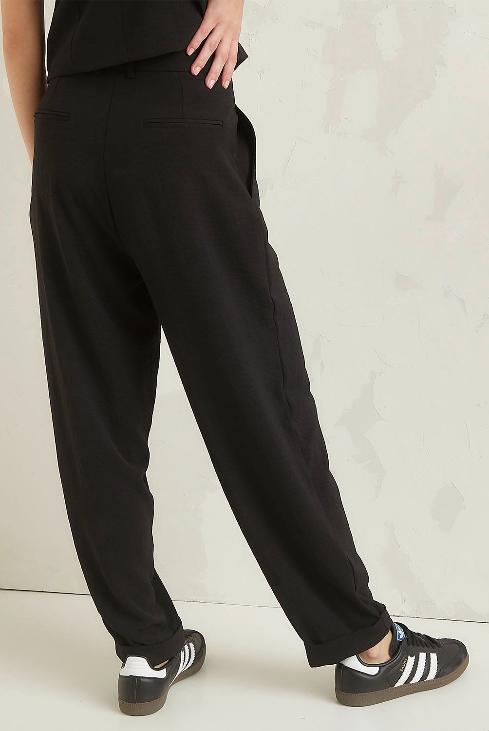 AMERICANINO - Pantalón Carrot Tiro Alto Mujer Americanino