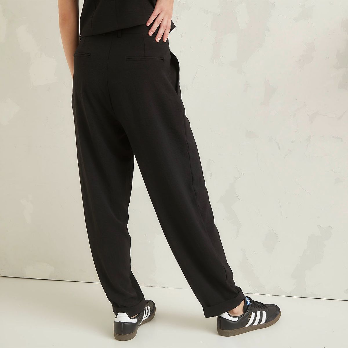 AMERICANINO - Pantalón Carrot Tiro Alto Mujer Americanino