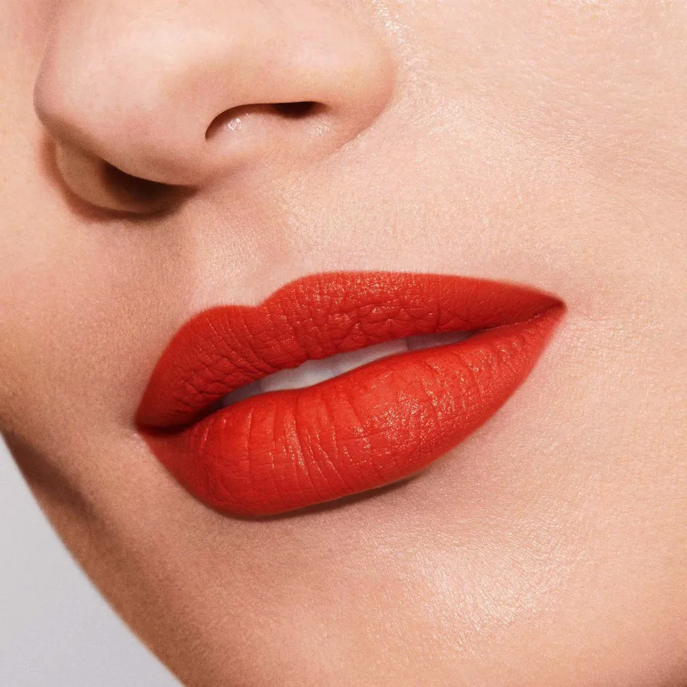 Pure Color Explicit Silk Matte Lipstick Estée Lauder, foto 3