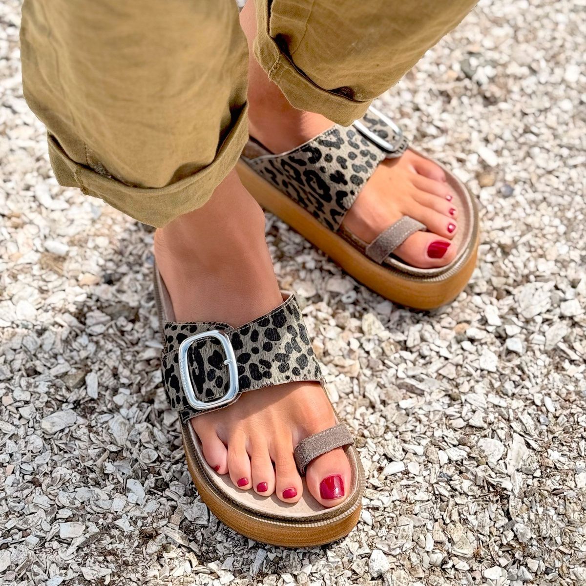 ROMANO - Sandalia Mujer Cuero Animal Print Romano