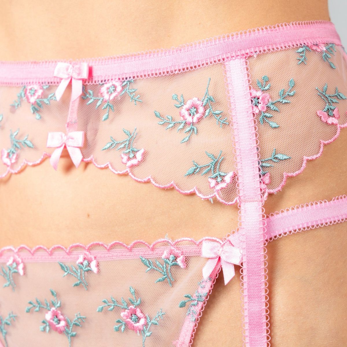 FLORES - Porta Ligas Romantic Mujer Flores