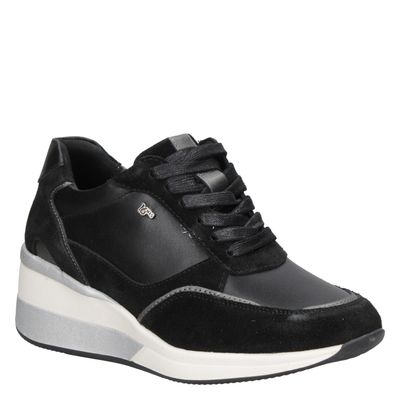 Imagen 2 del producto Zapatilla Urbana Mujer Cuero Negro