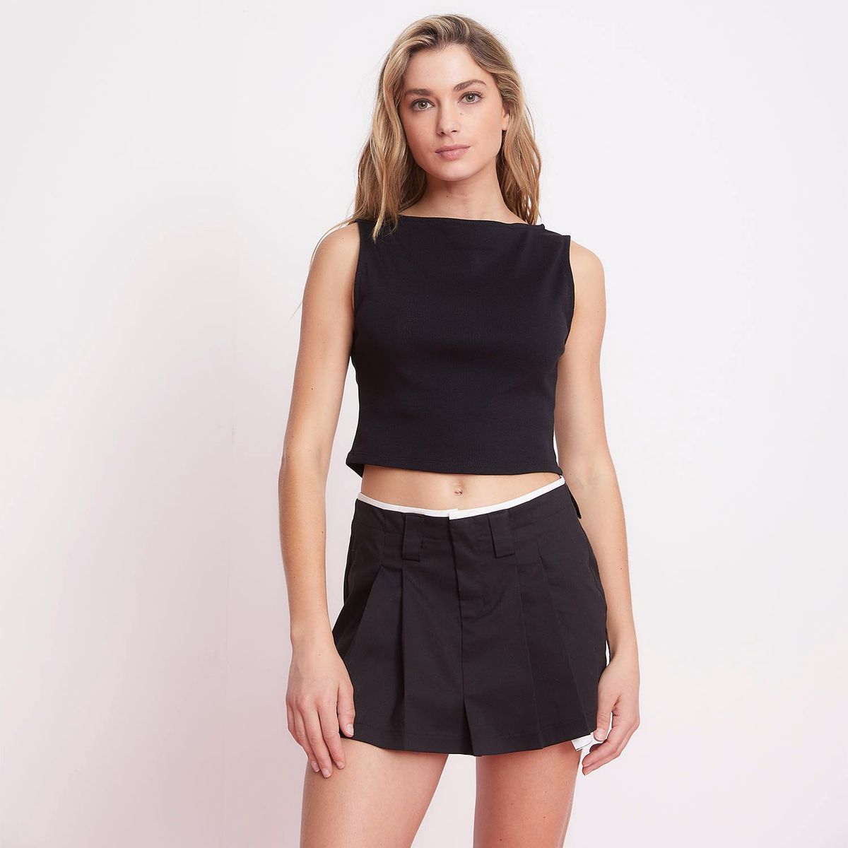 FALABELLA - Top Mujer Falabella Sin Mangas Crop Casual Negro