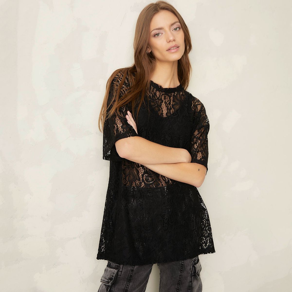 AMERICANINO - Polera Americanino Manga Corta Encaje Mujer Negra