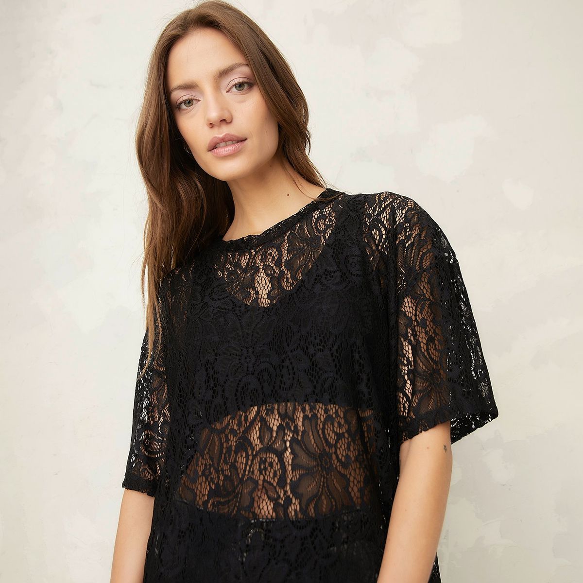 AMERICANINO - Polera Americanino Manga Corta Encaje Mujer Negra