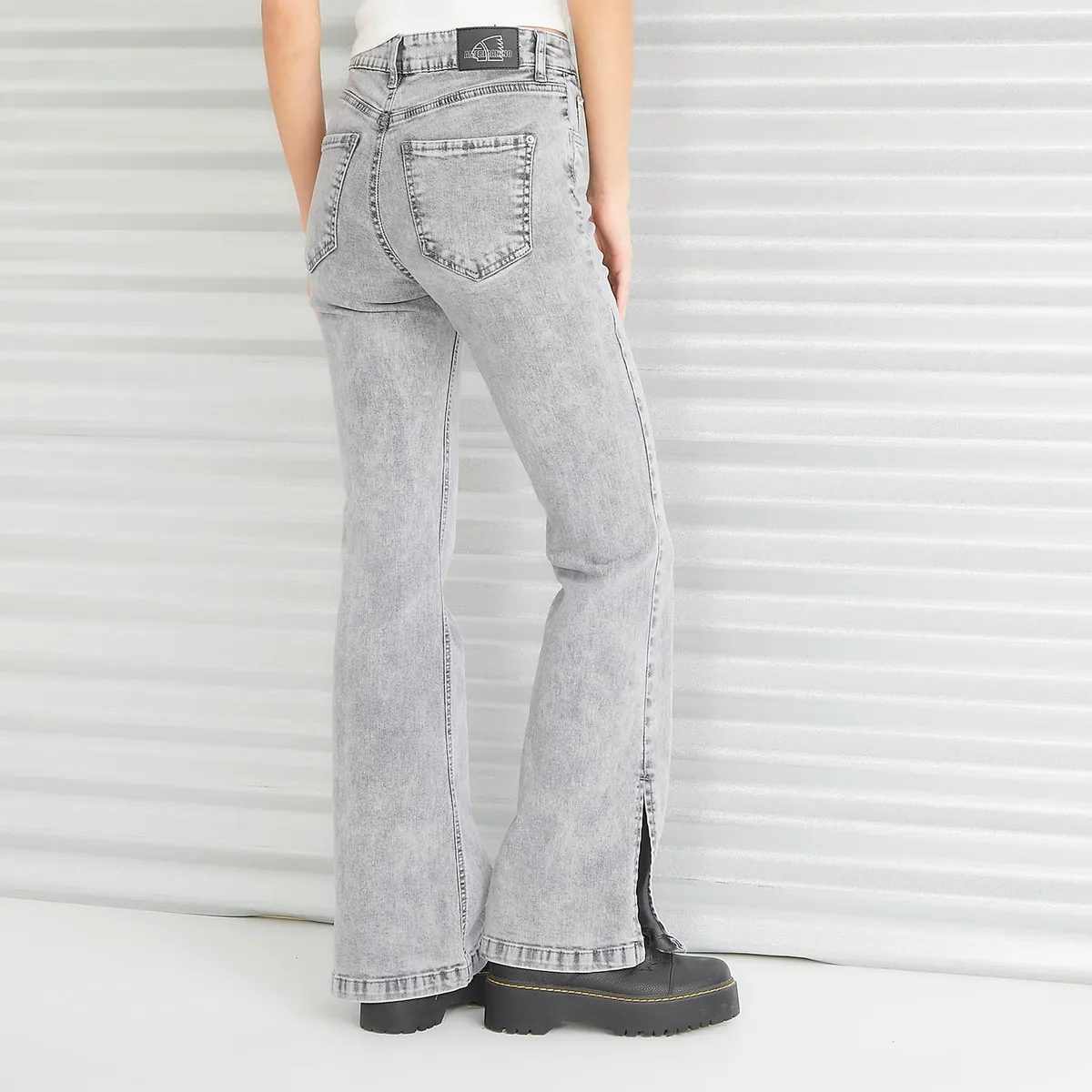 AMERICANINO - Jeans Flare Tiro Alto Mujer Americanino