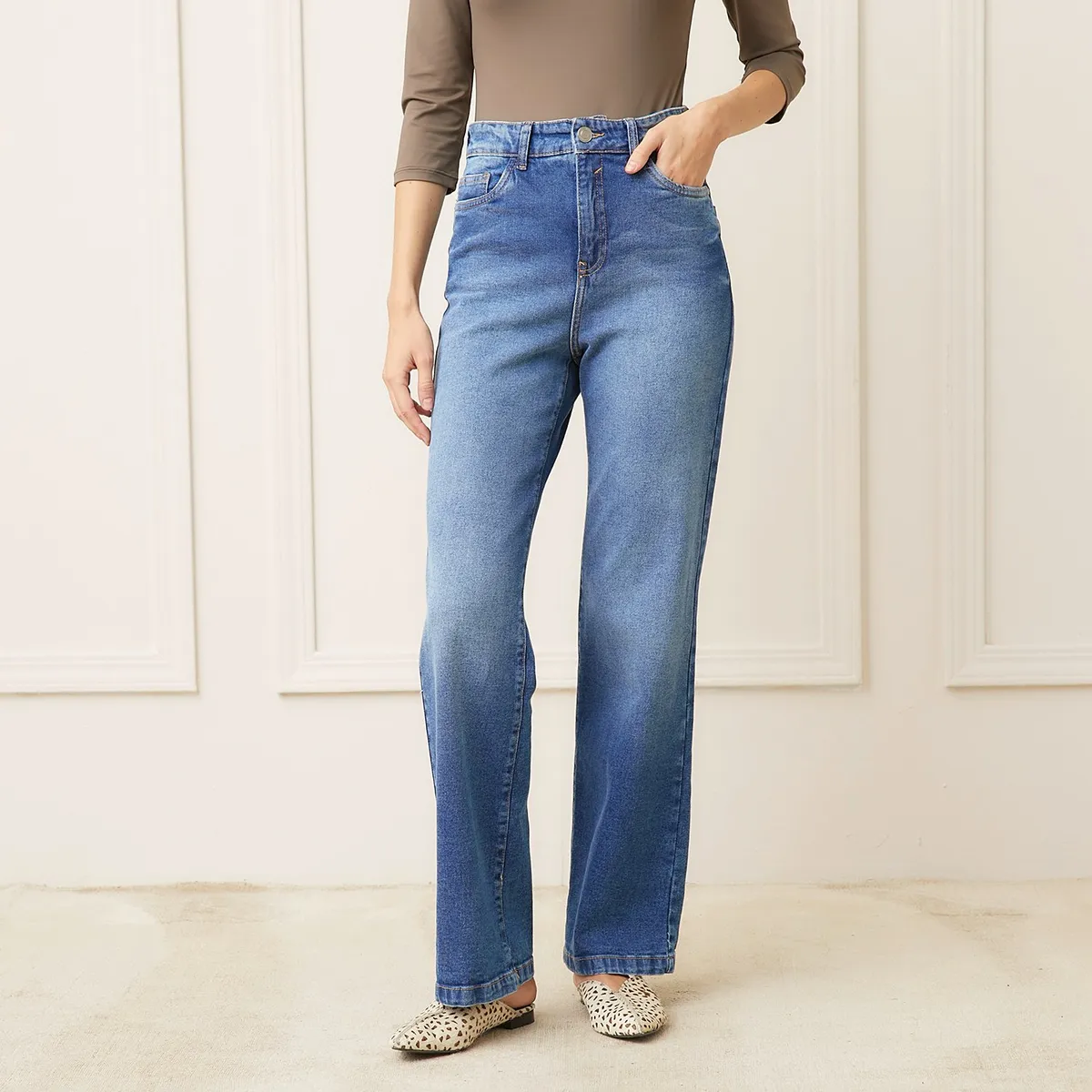 BASEMENT - Jeans Straight Tiro Medio Basement Mujer Algodón