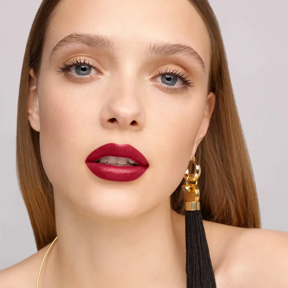 Carolina Herrera Fabulous Kiss Lipstick Sheer 114, foto 4