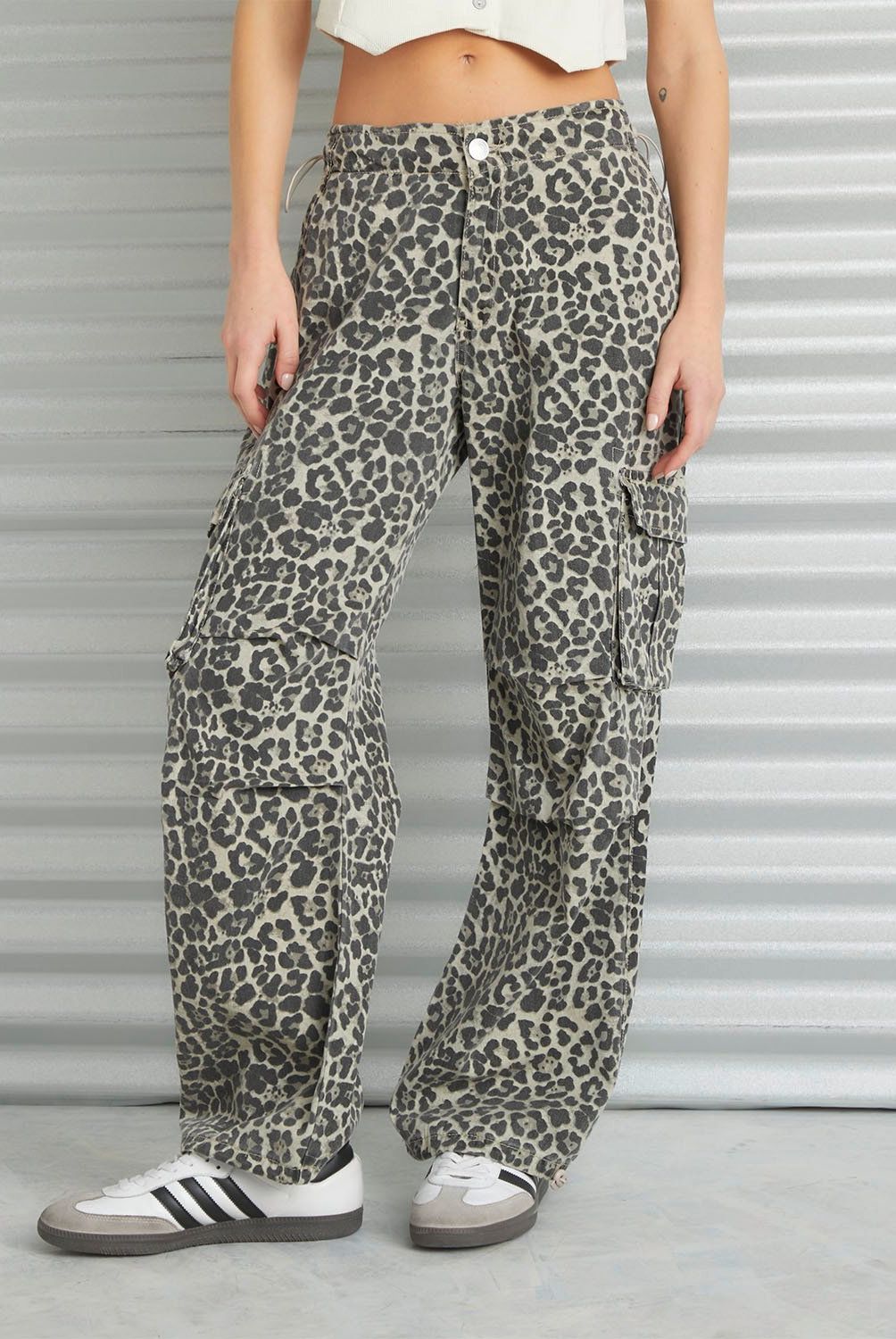 AMERICANINO - Jeans Cargo Tiro Medio Mujer Americanino