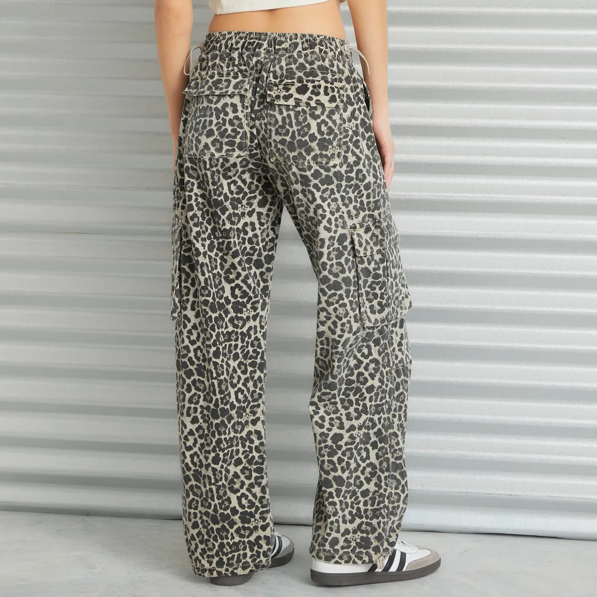 AMERICANINO - Jeans Cargo Tiro Medio Mujer Americanino