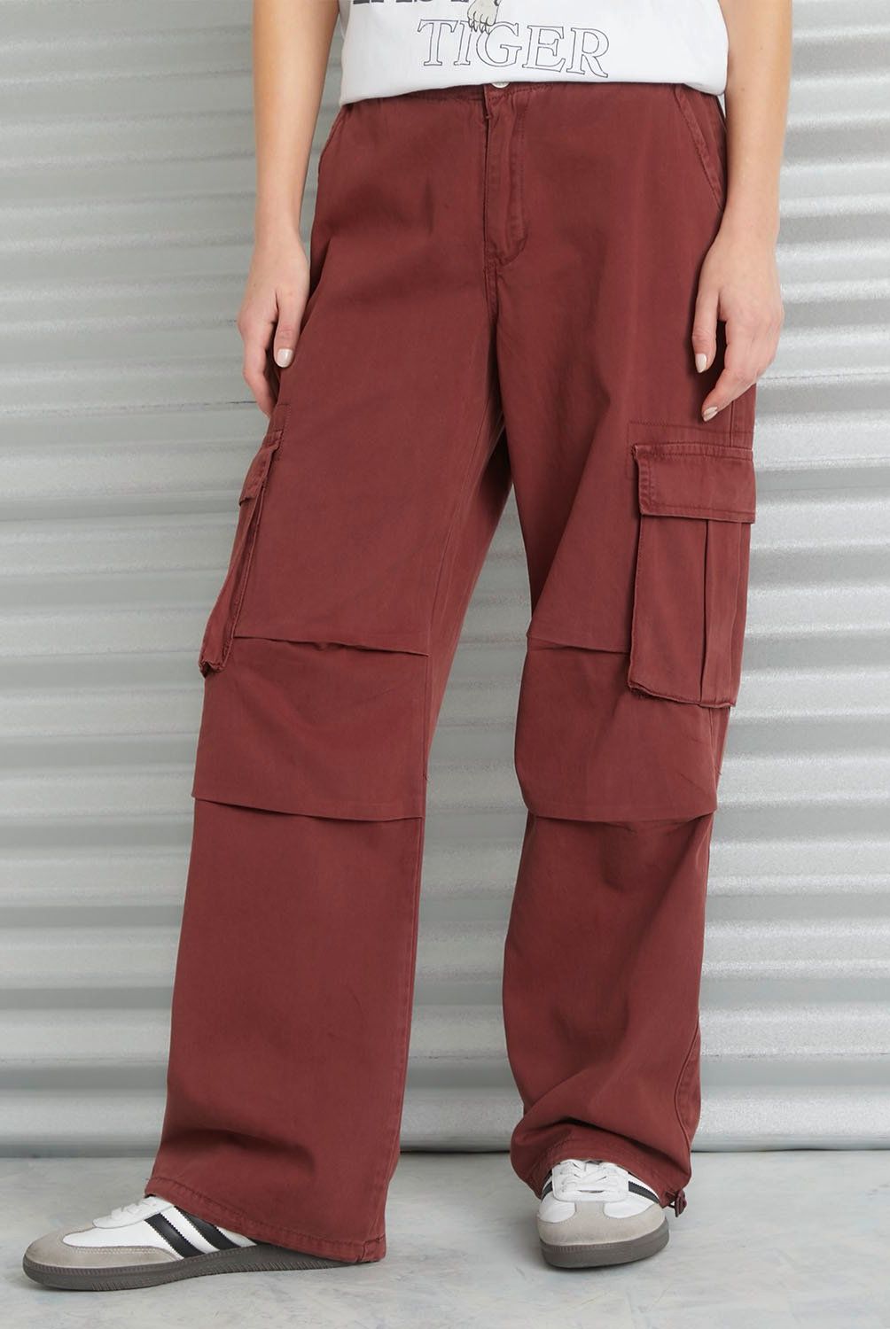 AMERICANINO - Jeans Cargo Tiro Medio Mujer Americanino