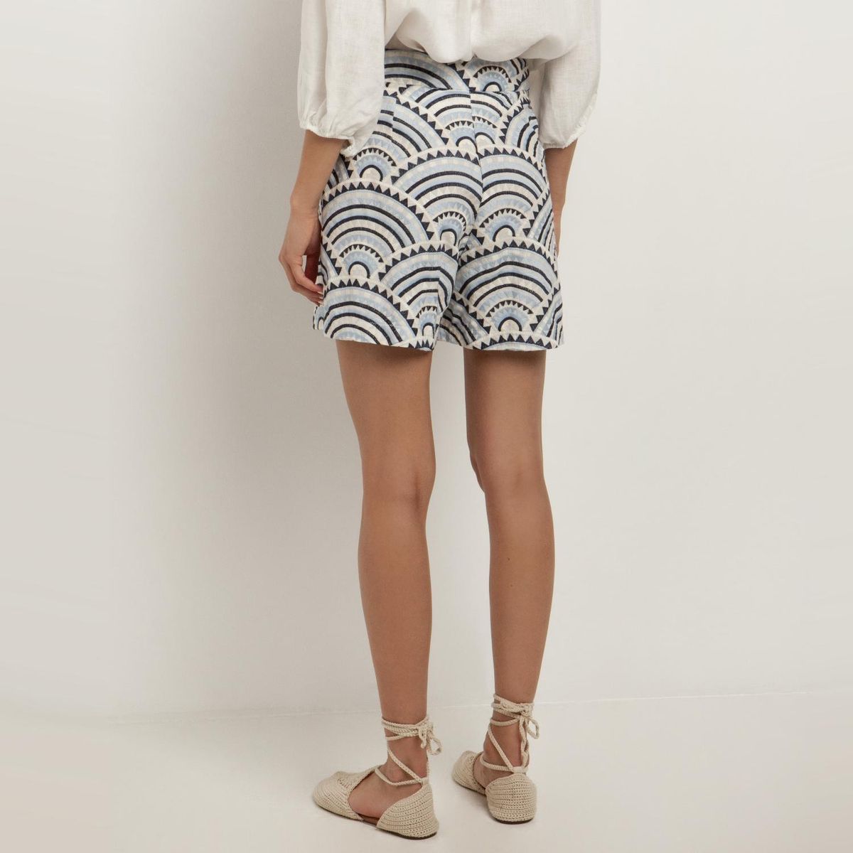 GREEK ARCHAIC KORI - Short Mujer Greek Archaic Kori