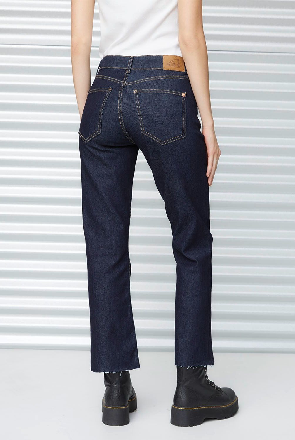 AMERICANINO - Jeans Crop Fit Tiro Medio Mujer Americanino