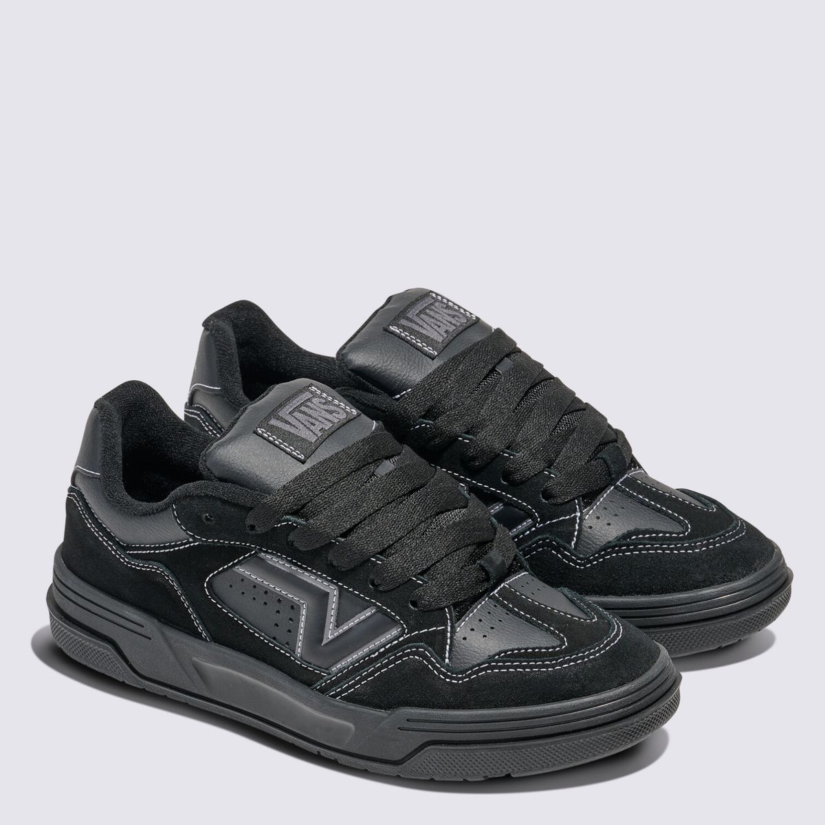 VANS - Upland Zapatilla Urbana Hombre Cuero Negro Vans