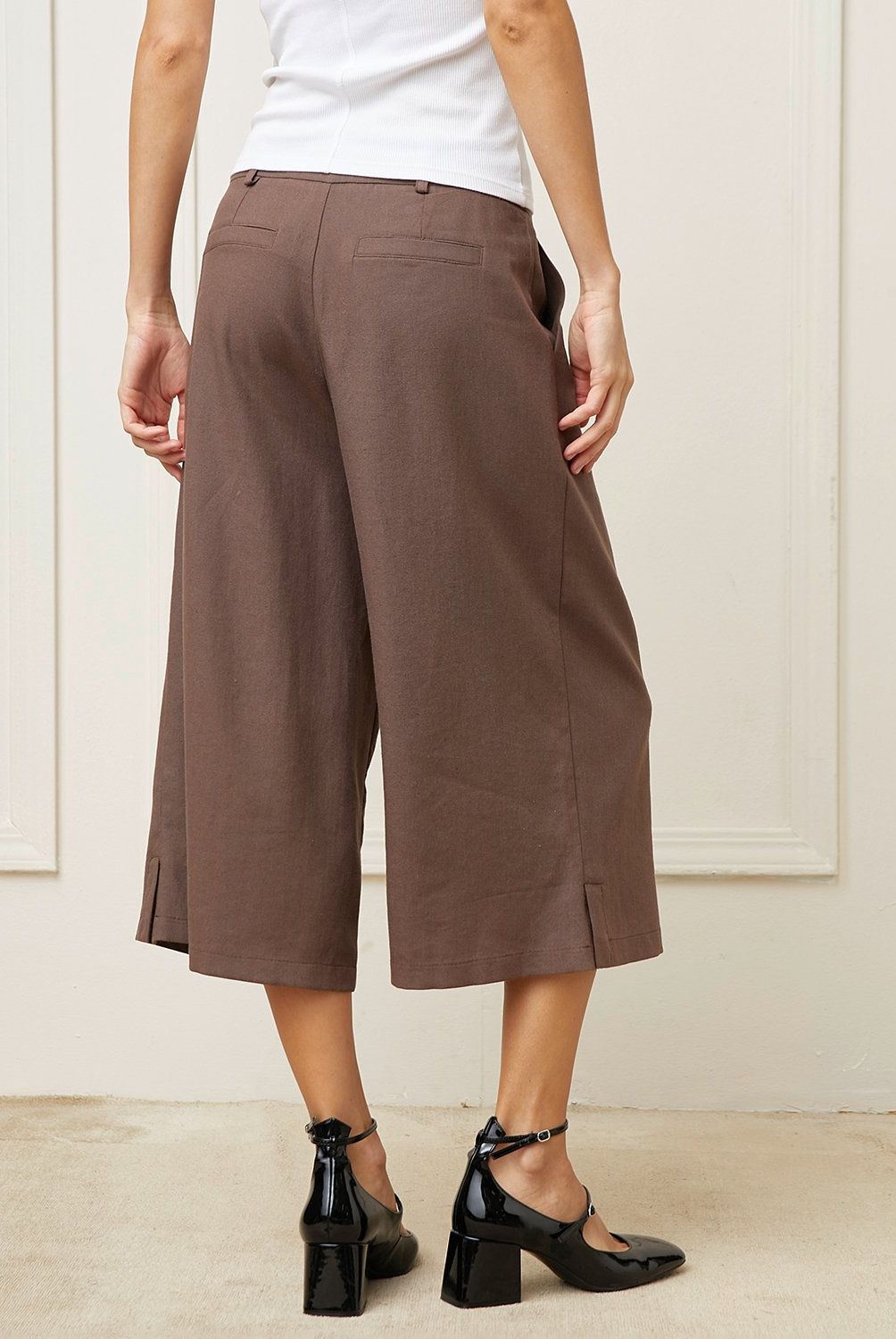 BASEMENT - Pantalón Capri Basement Mujer Tiro Medio
