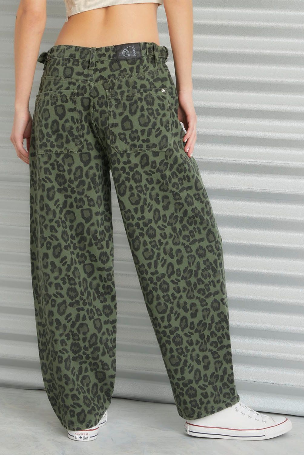 AMERICANINO - Jeans Straight Animal Print Tiro Medio Mujer Americanino