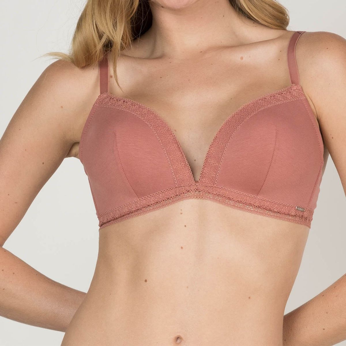 INTIME - Sostén Mujer Intime