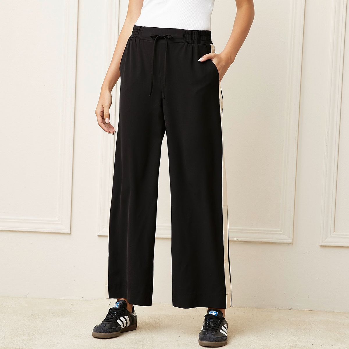 BASEMENT - Pantalón Jogger Basement Tiro Medio Mujer