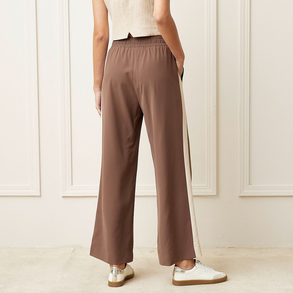 BASEMENT - Pantalón Jogger Basement Tiro Medio Mujer