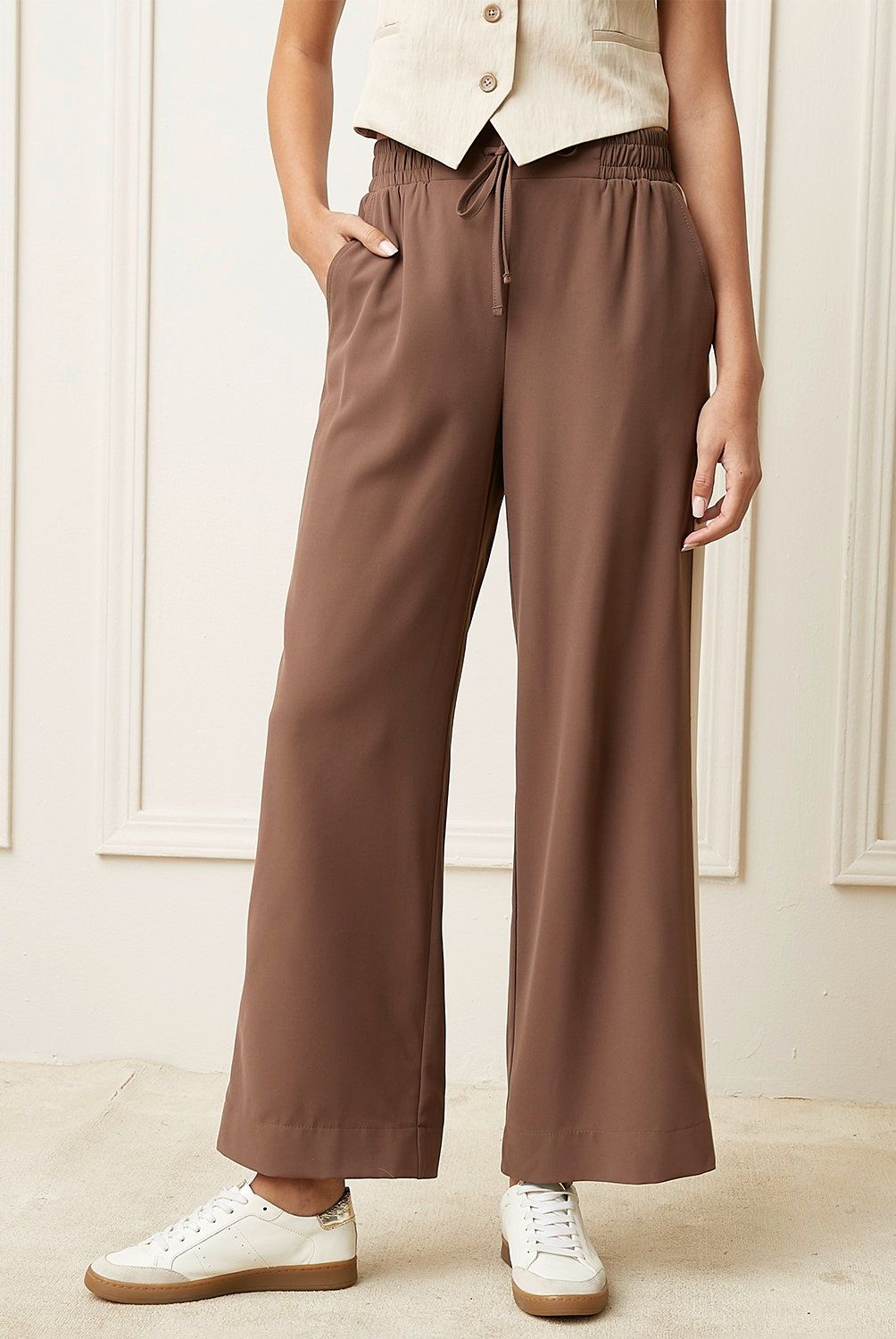 BASEMENT - Pantalón Jogger Basement Tiro Medio Mujer